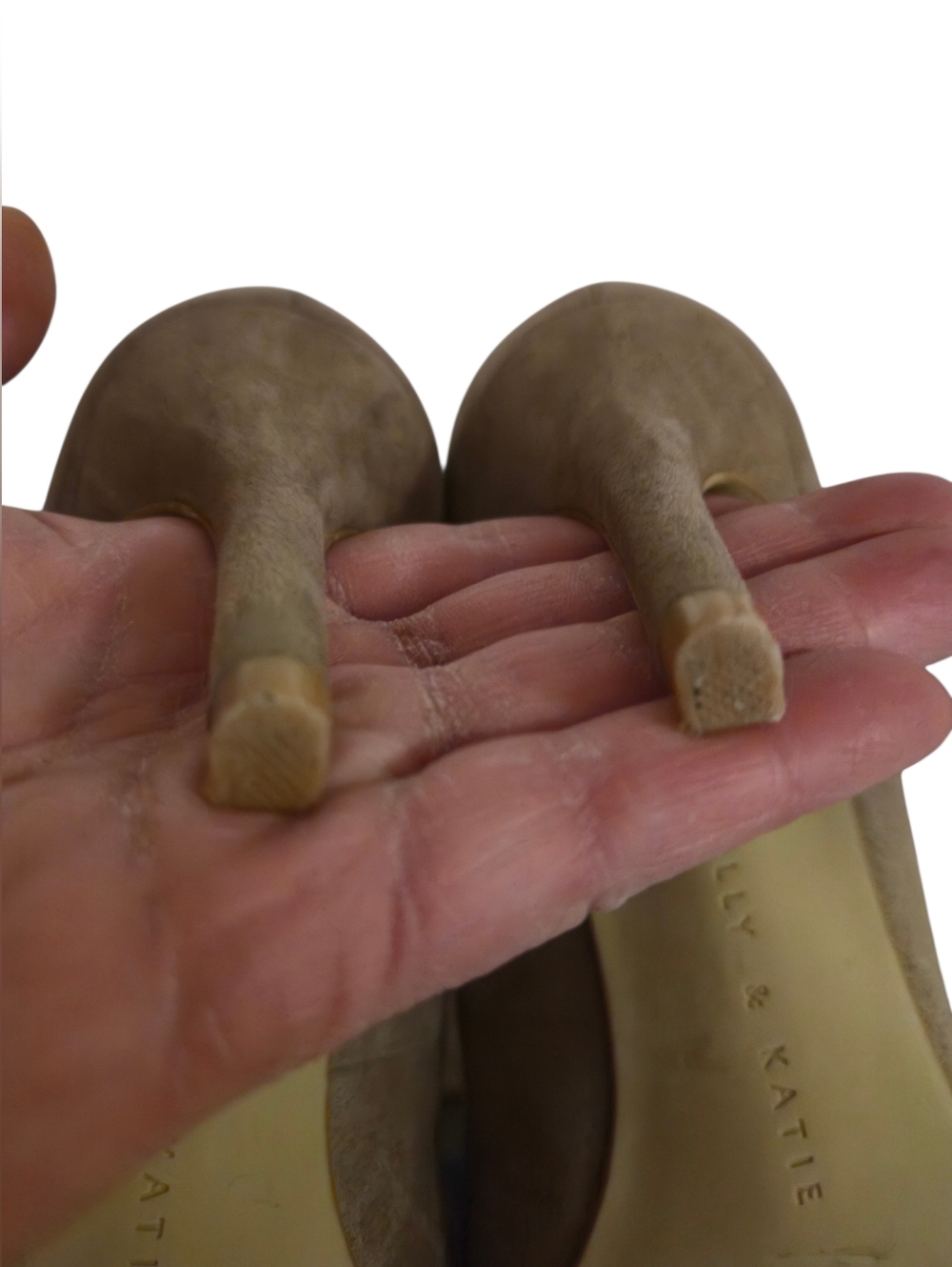 Kelly & Katie Taupe Pointed-Toe Suede Pumps 2 " Heels Like New 8 - Picture 12 of 15